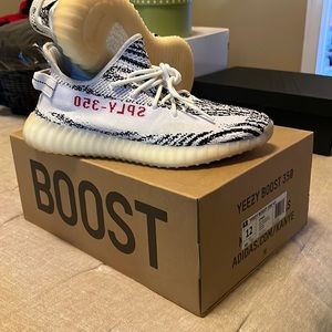 Authentic Yeezy boost 350 V2 brand new